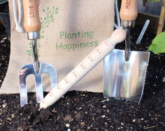 Personalised Garden Tools | Engraved Gardening Gift Set | Trowel, Fork and Dibber Set | Allotment Gifts | Retirement Present