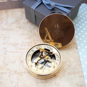 Personalised Engraved Sundial Compass Gift for Father's Day Walkers, Birthday Gift, Groomsman, Wedding Gifts