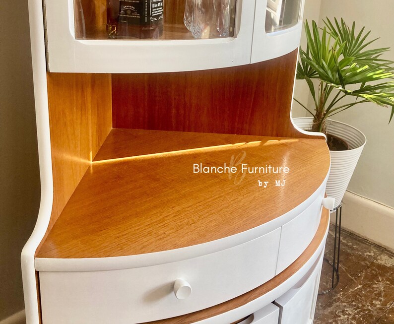 Tall Curved Corner Drinks in White With Internal Etsy