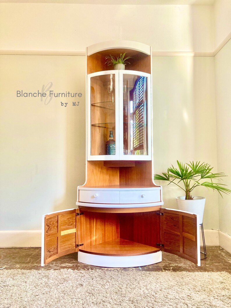 Tall Curved Corner Drinks in White With Internal Etsy