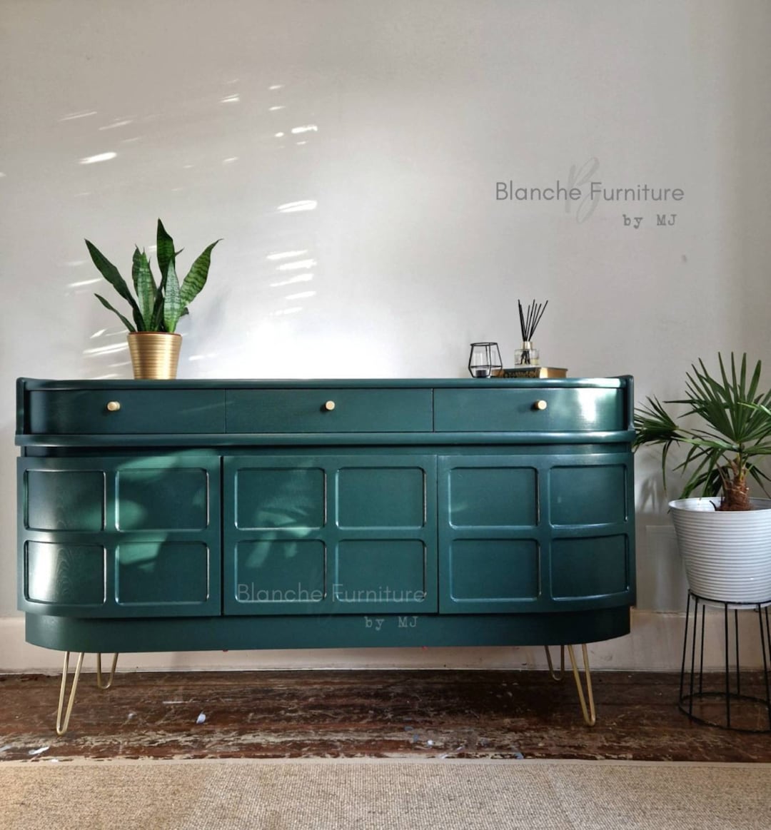 Mid Century Luxury Sideboard Nathan | Curved Teak Sideboard
