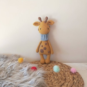 Luis the Giraffe -&gt; PDF Amigurumi Giraffe pattern