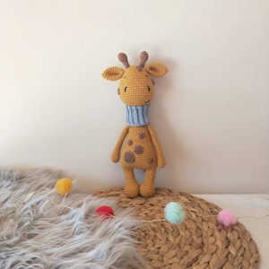 Luis the Giraffe -> PDF Amigurumi Giraffe pattern