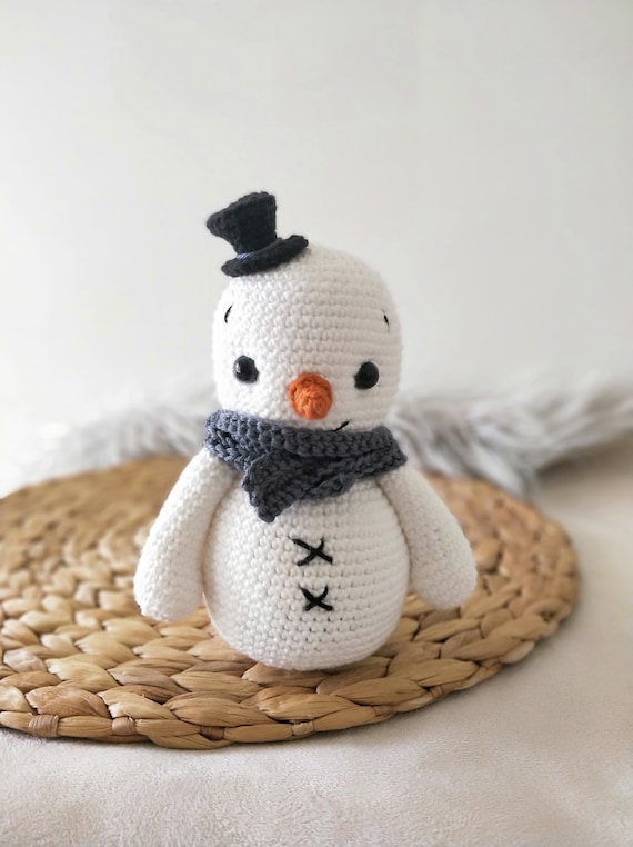 PDF snowman amigurumi pattern
