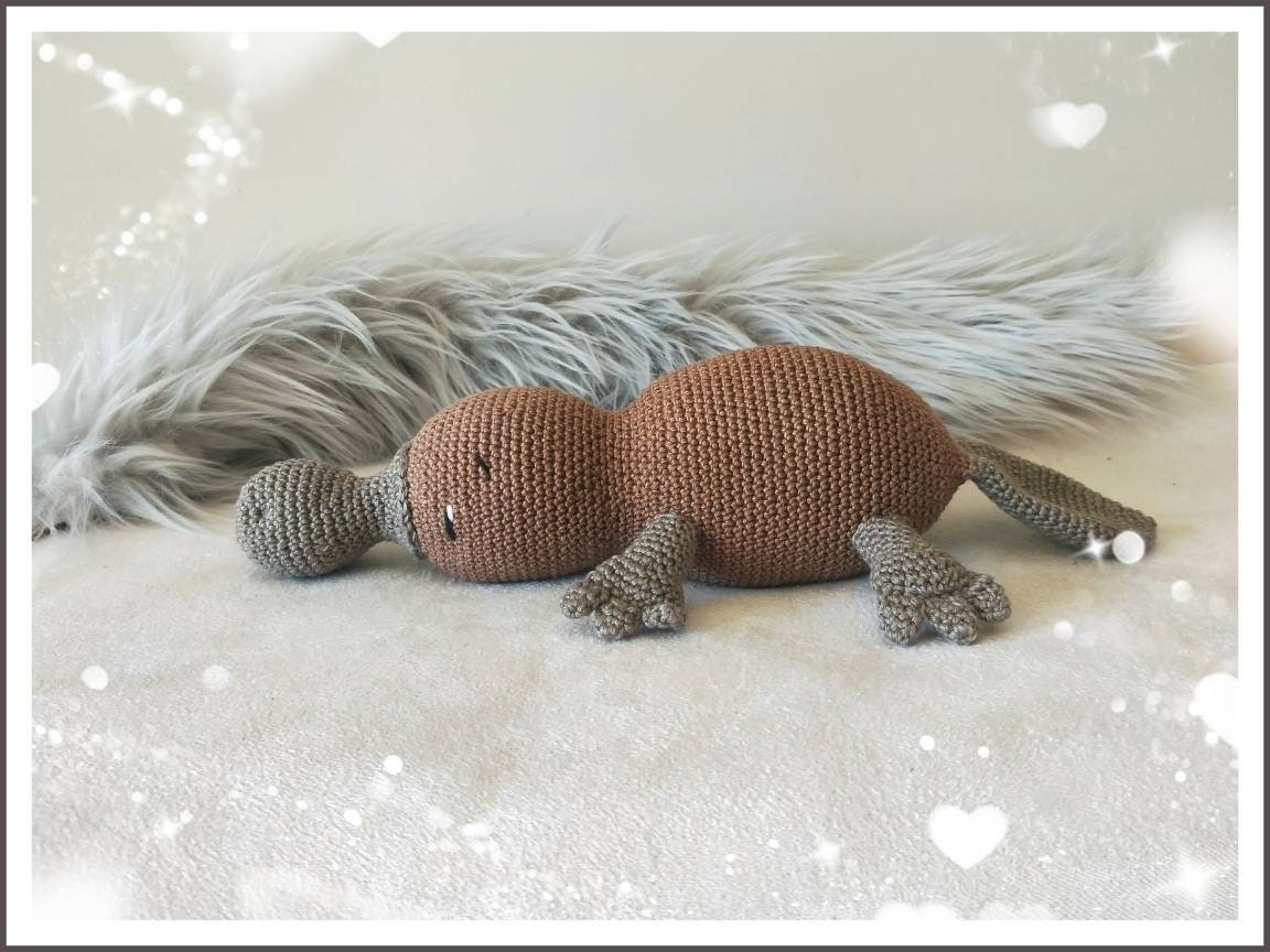 32 Platypus Crochet Patterns for Cute Aussie-Inspired Amigurumi Projects 9 Pete the platypus -> Amigurumi