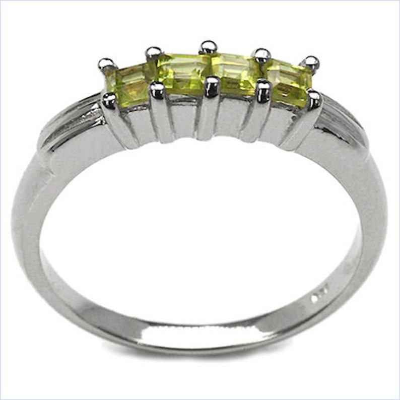 Stunning Square Cut Peridot set in Sterling Silver Ring image 5
