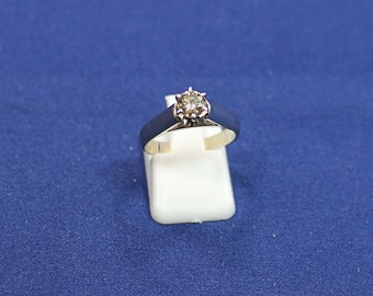 Spectacular .55 Carat 14K White Gold and Champagne Diamond Ring