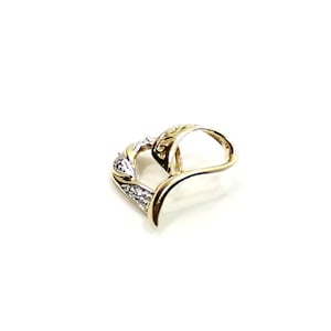Eye Catching 10K Yellow Gold and Diamond Pendant