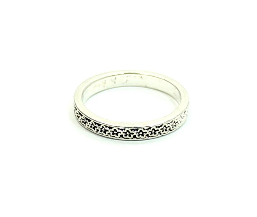 Eye Catching Design Floral Sterling Silver Band Size 6 1/2