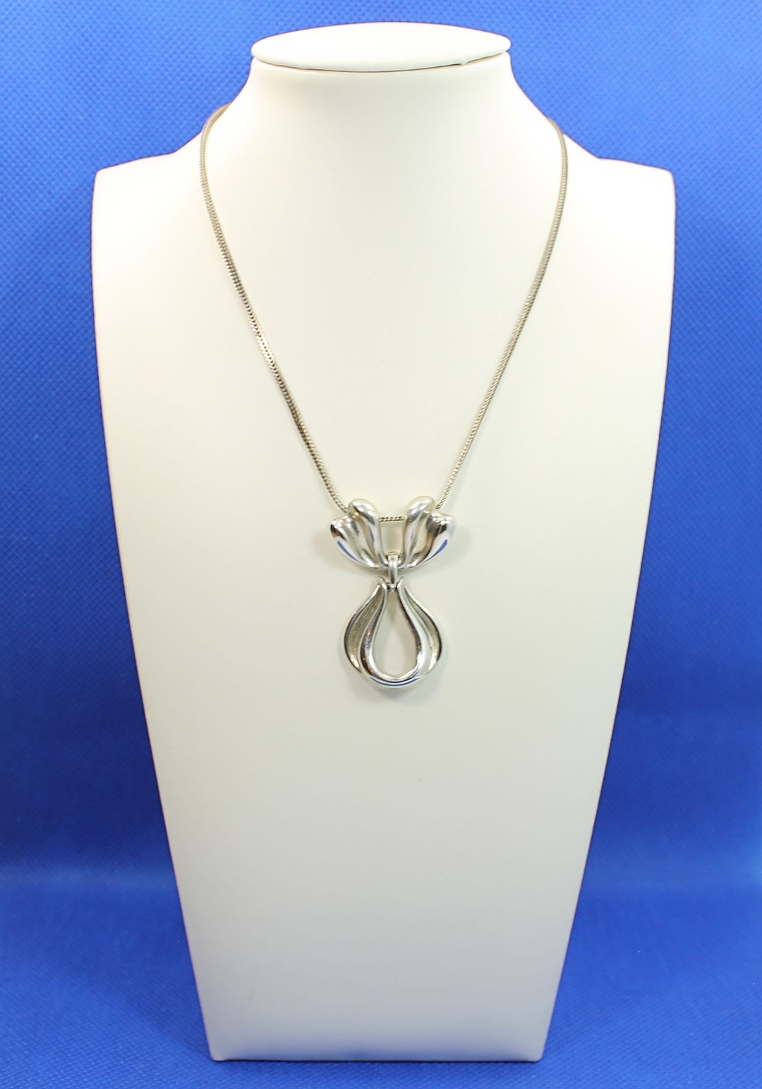 Savena 18 Inch Pendant main image 0