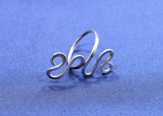 Handcrafted Sterling Silver "Scroll" Ring - Size … - image 1