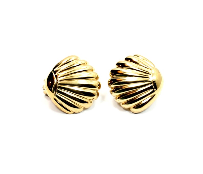 Collectors M. V. Vellano Design Shell Clip on Earrings image 2