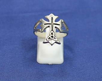 Unique  "Cross"  Sterling Silver Ring Size 8