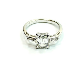 Elegant Avon Silver Tone CZ Ring Size 9