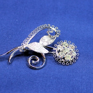 Interesting  Floral &quot;Star Art &quot; Sterling Silver Estate Brooch