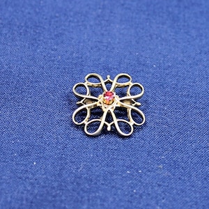 Vintage Handcrafted Floral Gold Pate over Sterling Silver Brooch with Red Topaz Gemstone