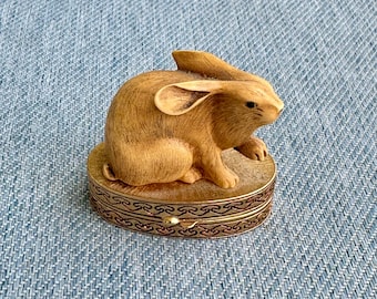 Estee Lauder Solid Perfume Rabbit Compact (1982)