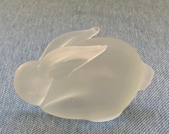 Frosted Glass Bunny Figurine/Paperweight