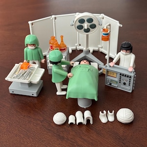 Playmobil- Operating Theatre, A Vintage Hospital Playset #3459, (1992)