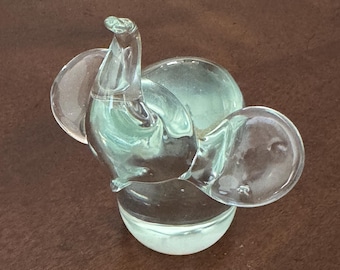 Clear Glass Elephant Figurine/ Paperweight (80’s)