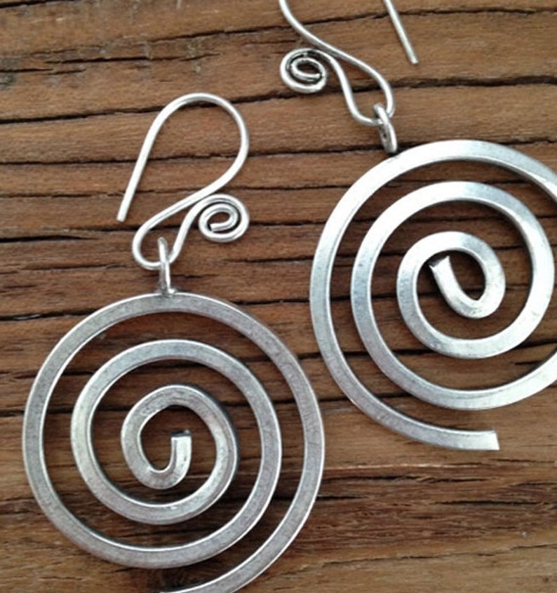 Boho Style earrings Molly/'s Kiss Silver Hoop Earrings Earrings Art deco Hoops