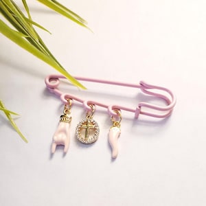 Pin ochronny Mano Cornuto, rogata ręka, Cornicello, róg włoski, prezent dla dziecka | Złe oko | powodzenia | Akcesorium do torby na pieluchy