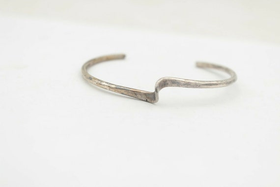 Solid Sterling silver Twist Cuff Bracelet Sz 7-8 … - image 1