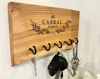 Key holder | Personalized | Live edge Wood | Entryway | Handcrafted | Unique gift ideas | Farmhouse