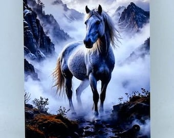 Beau cheval dans un magnifique paysage montagneux nuageux, carte pour toutes les occasions, intérieur vierge, fabriqué à la main, oeuvre d'art IA, papeterie, carte A2