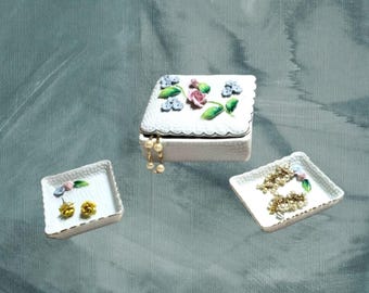 Japan handcrafted 70s vanity porcelain set