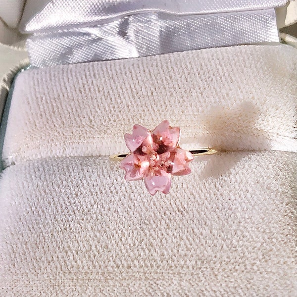 Incroyable bague fleurs de cerisier en forme de Sakura, bague miniature en résine Sakura 3D, cadeau impressionnant pour elle, bijoux Sakura