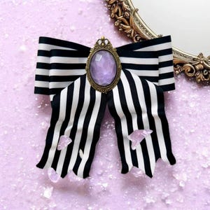 Twisted Wonderland - Grim Grosgrain Bow Brooch