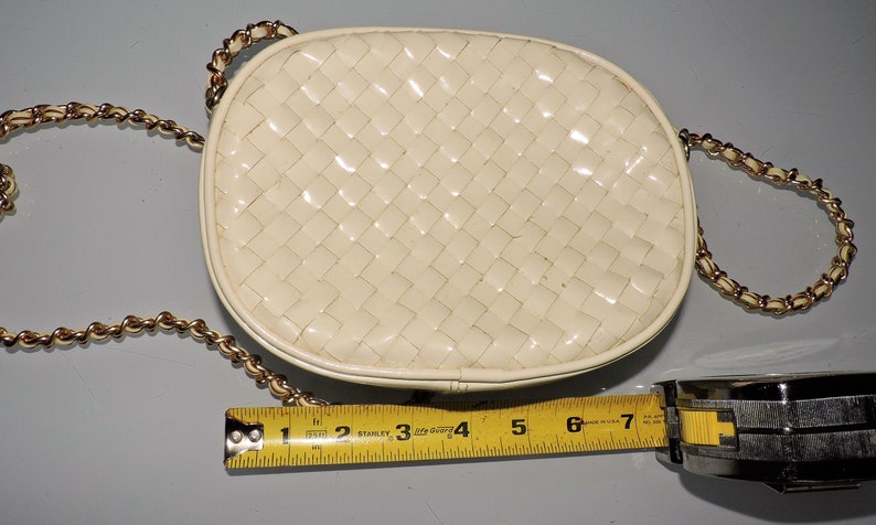 Vintage White Ronora Woven Vinyl Purse with Chain Strap
