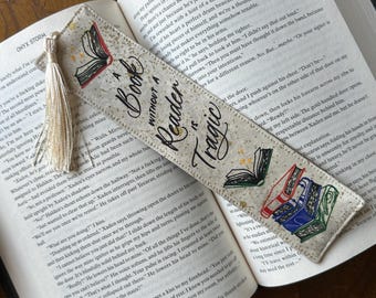 Marcapáginas de tela hecho a mano con borlas / Regalo para amantes de los libros