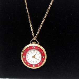 Vintage mechanisch horloge met luzerne-hanger