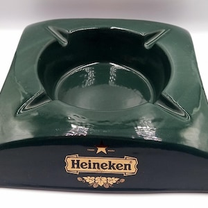 Cinzeiro de porcelana verde vintage Cerveja Heineken, Cinzeiro publicitário