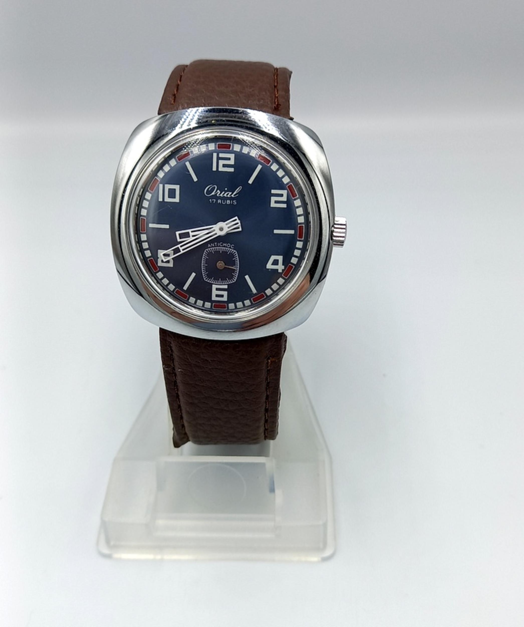 Wristwatch Annual 2002 洋書　時計 Vintage Orial Swiss Made Winding Watch: 17 Rubis, Antichock - Etsy