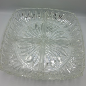 Plato de servir de cristal vintage en cuatro secciones