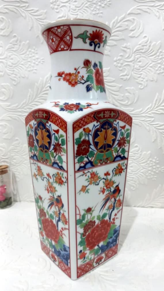 Vintage Porcelain Japanese Vase With Floral Design - Etsy