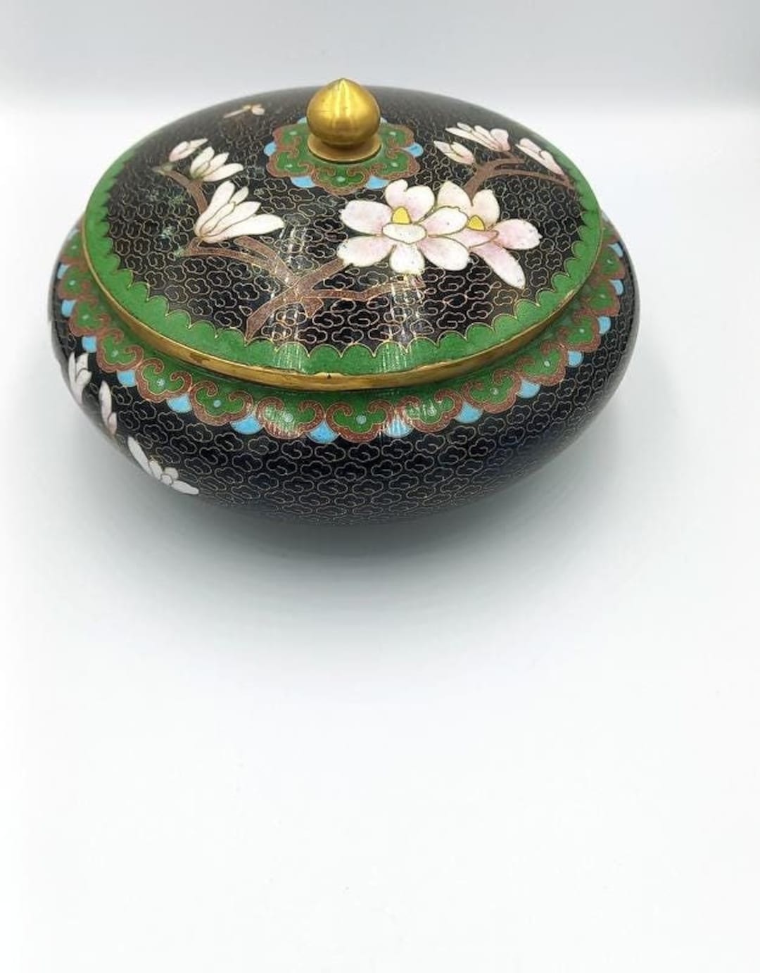 Chinese Cloisonne Enamelled Bowl on Stand – Sell My Stuff Canada  Cloisonné lidded bowl with stand read description display picture 1