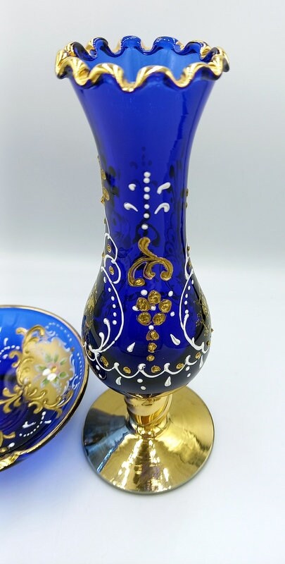 ボヘミアンクリスタル　 青色ガラス花瓶 金色装飾付き ボヘミアンクリスタル 青色ガラス花瓶 金色装飾付き ボヘミアン