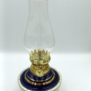 Vintage oil lamp ceramic with glass lamp