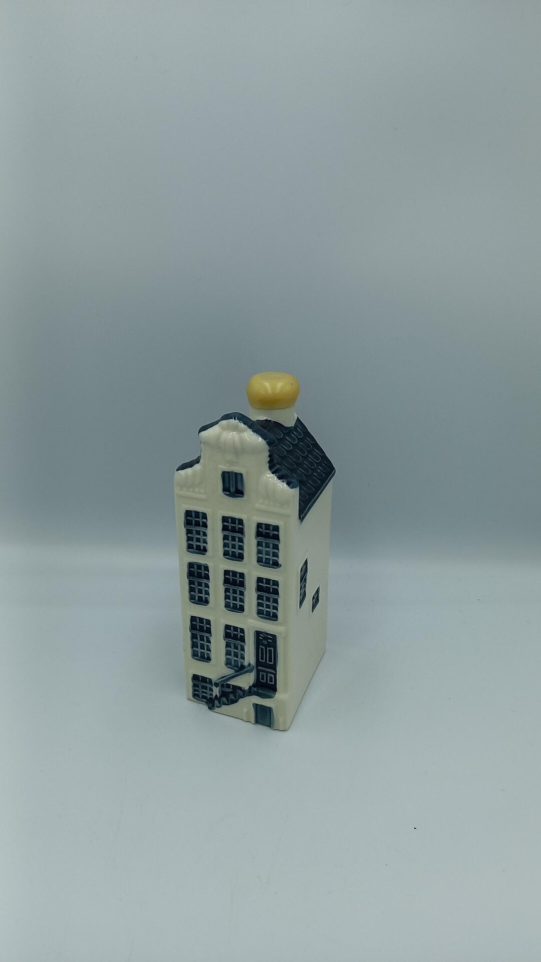 Vintage KLM Delft Blue Miniature House No. 46: Amsterdam Porcelain