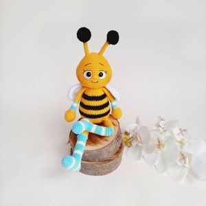 Crochet baby bumble bee Cute Bee toy mommy to bee baby shower Honey bee toy birthday gift