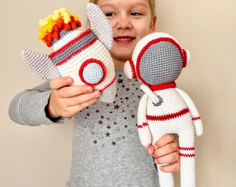 Astronaut toy Rocket ship baby gift set, Crochet astronaut and Rocket ship astronaut baby shower gift, Space birthday kids toy boy gift idea