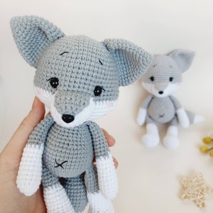 Personalisatie wolf babyjongen cadeau, wolf dier baby spullen genderneutraal cadeau, bos knuffels en knuffels wolf afbeelding 3