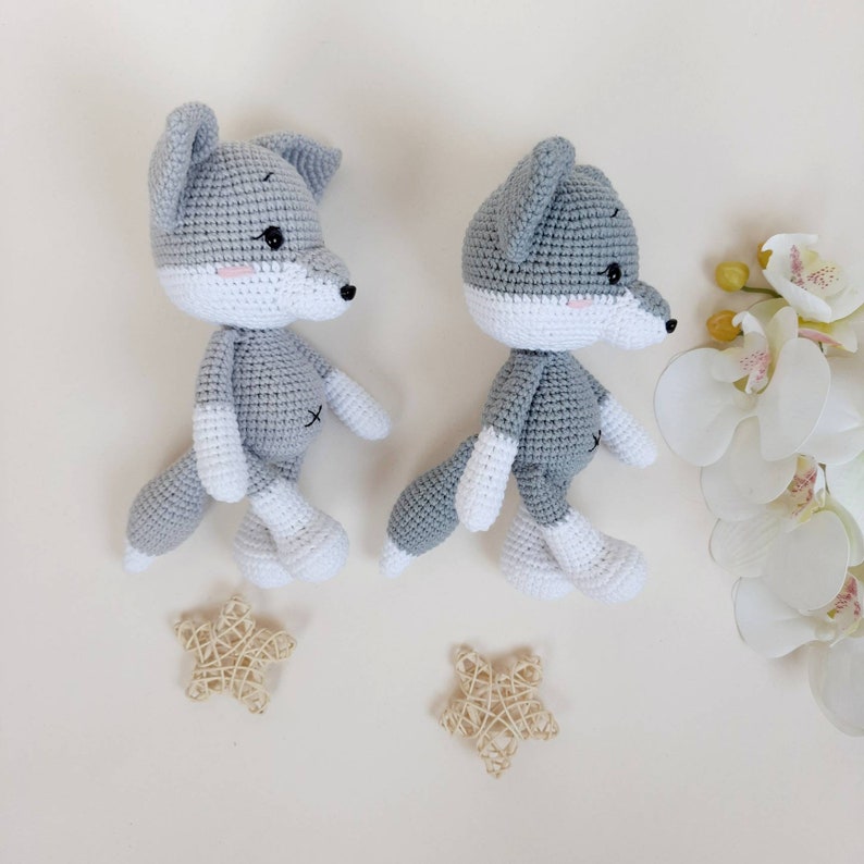 Personalisatie wolf babyjongen cadeau, wolf dier baby spullen genderneutraal cadeau, bos knuffels en knuffels wolf afbeelding 4