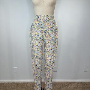 Vintage Jogger aus geblümter Baumwolle