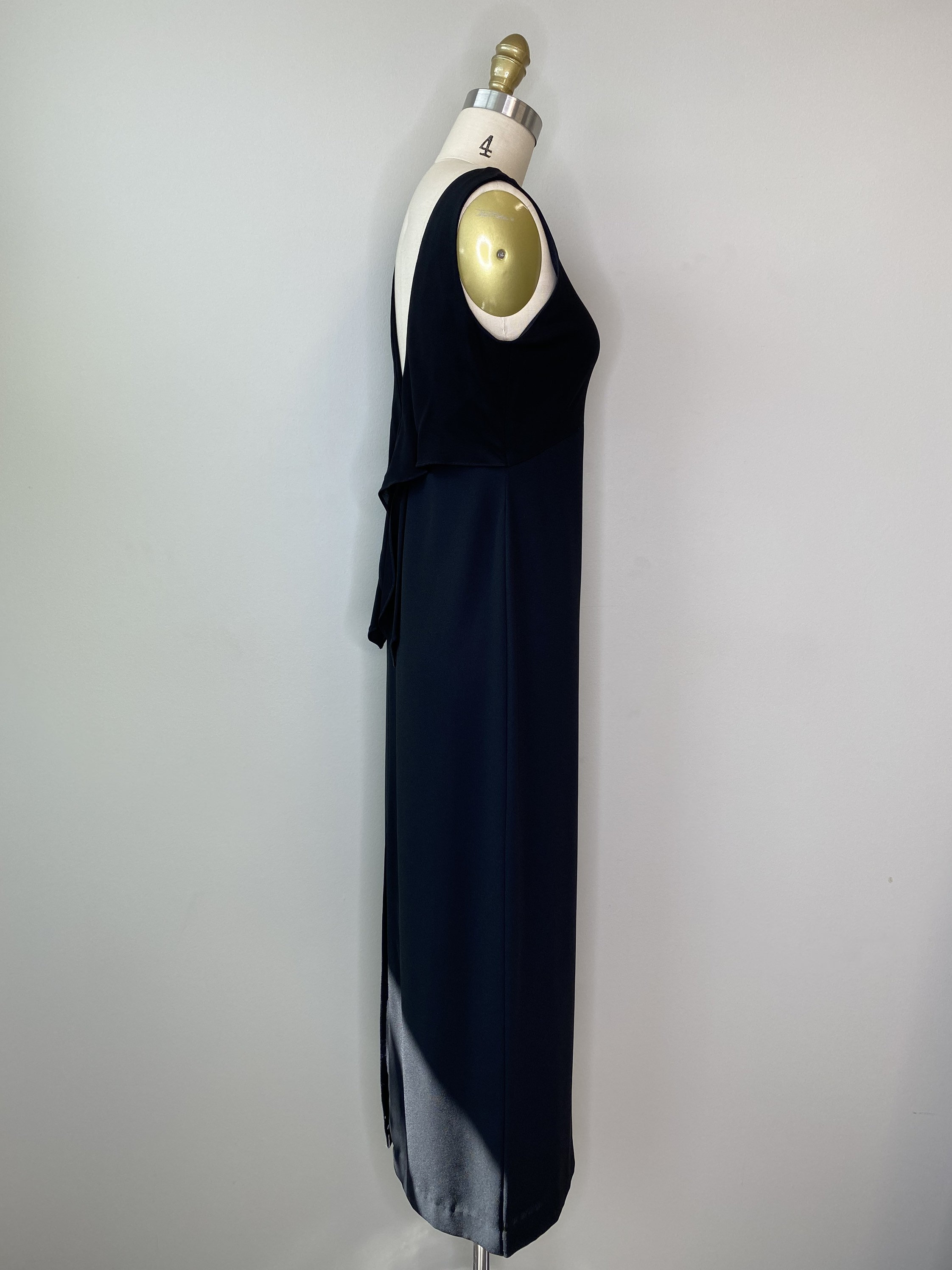 Vintage Laundry by Shelli Segal Long Black Evening Gown With Back Ruffle  V-neck