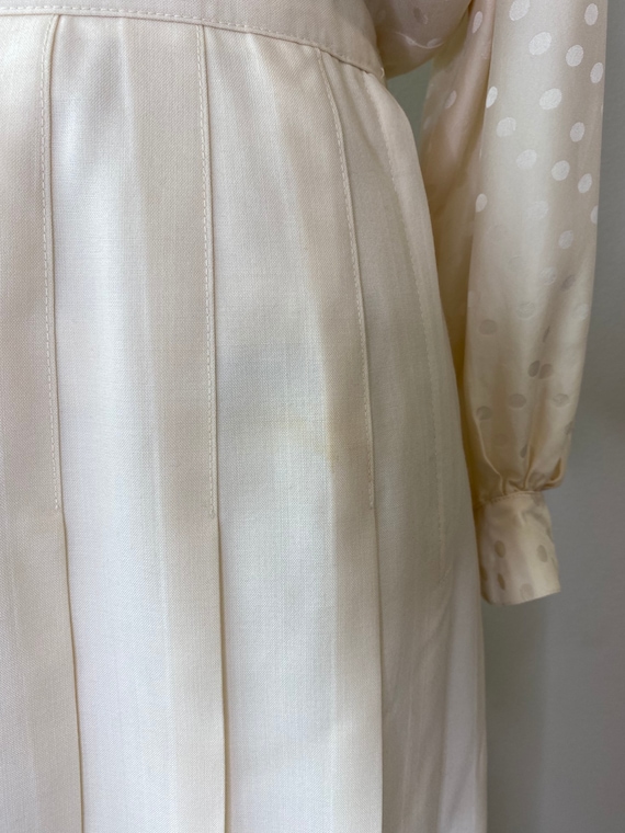 Cream Pleated Skirt Jos A Bank - image 7